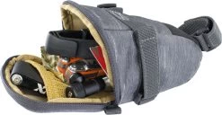 Evoc Seat Bag Tour L 1L Satteltasche -Fahrradersatzteile evoc seat bag tour l 1l satteltasche offen