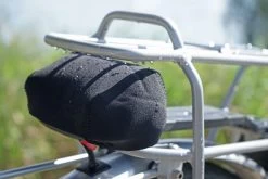 FAHRER Electric Cap - Neopren E-Bike Schutzkappe Für Kontakte Von Gepäckträgerakkus -Fahrradersatzteile fahrer ebike batterie abdeckung gepaecktraeger detail 2 0